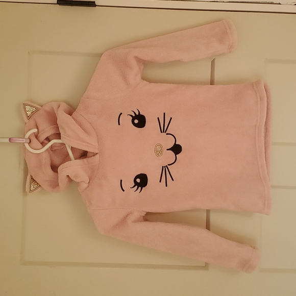 ⭐️2 for $15⭐️ Adorable fuzzy kitten sweater - Picture 1 of 6